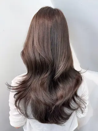 カラー セミロング ITbyALBUM 下北沢店のヘアスタイル