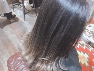 ミディアム しもかわ かほのヘアスタイル