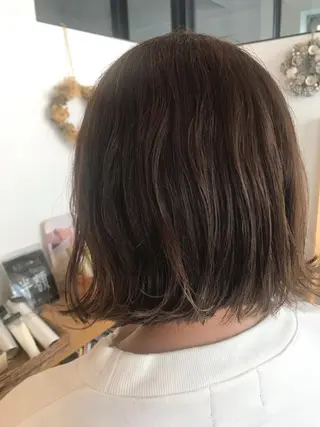 ミディアム カラー 暖色カラー🍊 ボブ🌿顔周りcutのヘアスタイル