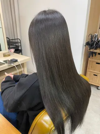 カラー カラーモデル/Un Fleur/田口流名のヘアスタイル