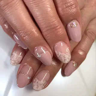 ネイル Nailsalon Charis.yuのネイルデザイン