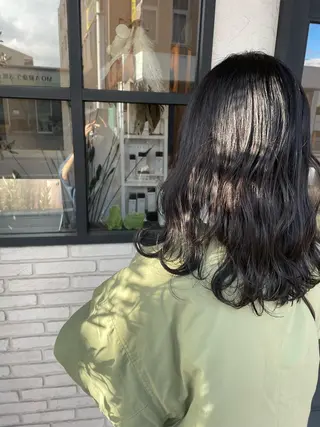 セミロング 小坂 真子のヘアスタイル