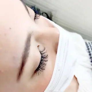 マツエク・マツパ Li'a eyelashsalon所属・Li'a【リア】 成瀬なぎ子のマツエク・マツパデザイン