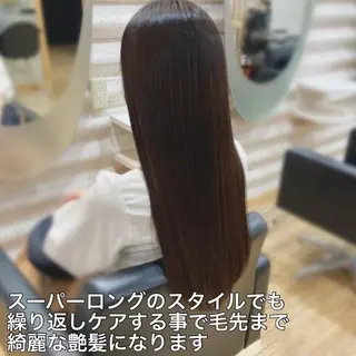ロング カラー まとまる軽さカット× トリートメント特化店のヘアスタイル
