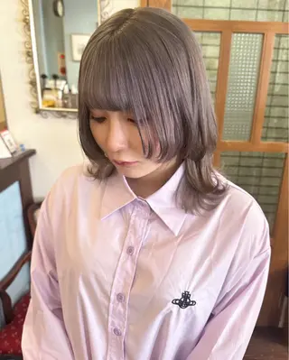セミロング salon village所属・ウルフカット🪽 レイヤー/髪質改善のヘアスタイル