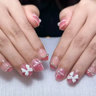 ネイル yu ri 🌹のネイルデザイン