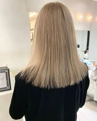 セミロング カラー ayumi / ミディアムトーンのヘアスタイル