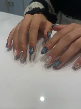 ネイル EARTH coiffure beaute 東松山店所属・町田 杏花のネイルデザイン