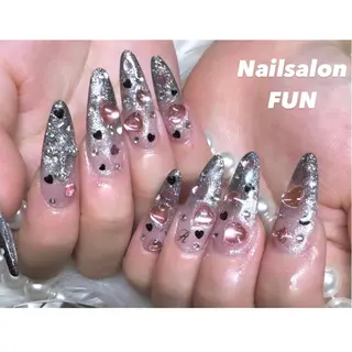ネイル Nailsalon FUN🌈のネイルデザイン