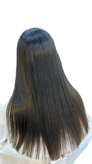 ロング 相澤 彩美のヘアスタイル