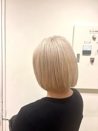 ショート カラー 新井 彩斗EIGHT新宿のヘアスタイル