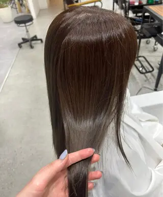 カラー 高山 アミのヘアスタイル