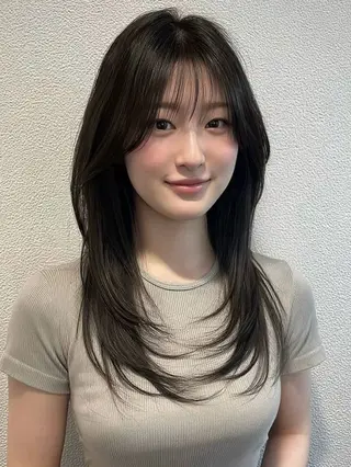 ロング 井木 絢香 ✂️ ロングカットのヘアスタイル