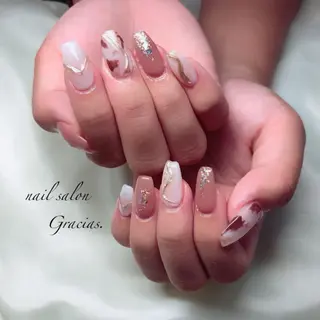 ネイル Gracias. rieのネイルデザイン