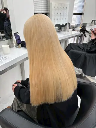 ロング 🌛ハイトーン/ ブロンド🩶MANAのヘアスタイル