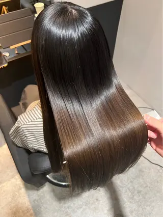 ロング 髪質改善カラーと縮毛矯正/Vel(ベル)新宿店所属・ショート、ボブ特化 似合わせカット美容師のヘアスタイル
