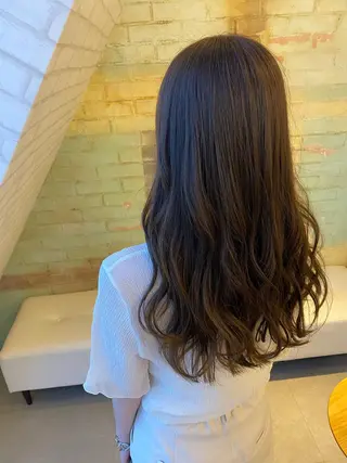 ロング カラー YUNA ユウナのヘアスタイル