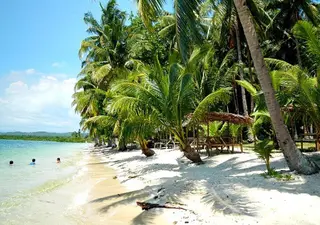 𝐘𝐎𝐒𝐇𝐈 𝐌𝐈🌞🏝のマツエク・マツパデザイン