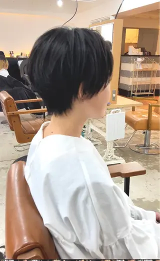ショート ショートヘア、ボブ こやさん　コヤマのヘアスタイル