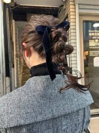 セミロング カラー ツキノキ ミナのヘアスタイル