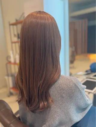 ロング カラー 吉長 彩香のヘアスタイル