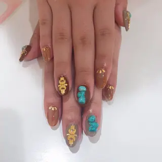 ネイル 矢崎 千春のネイルデザイン