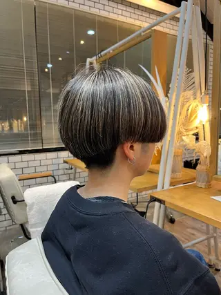 ショート カラー LANE所属・LANE FUのヘアスタイル