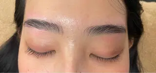 アイブロウ Bianca 神楽坂 Matsuokaのネイルデザイン