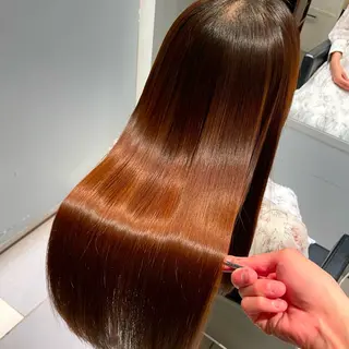 ロング ✨表参道No. 1✨ 髪質改善✨のヘアスタイル