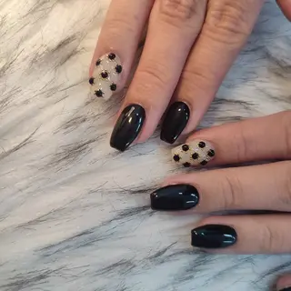 ネイル RUNWAY 　　の眉毛・アイブロウイメージ