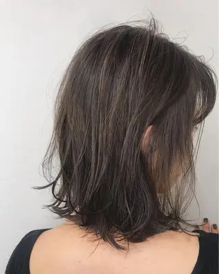 ミディアム カラー 柴田 祐輔のヘアスタイル