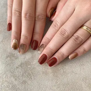 ネイル 【山岡】 ロイヤル•セラピストのネイルデザイン