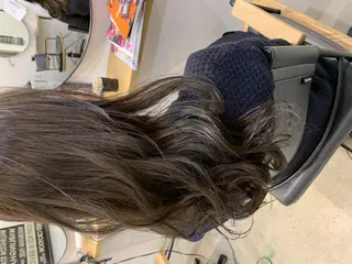 ロング カラー パーマ ヘアアレンジ メンズ キッズ ネイル マツエク・マツパ 中津No.1髪質改善 店長✨透ける暗髪のヘアスタイル