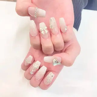 ネイル Kira-ra所属・Kira-ra💎 KIRARIのネイルデザイン