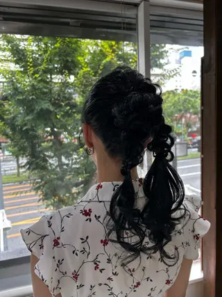 ロング ヘアアレンジ 🦄HITOMI 🦄MEMEのマツエク・マツパデザイン