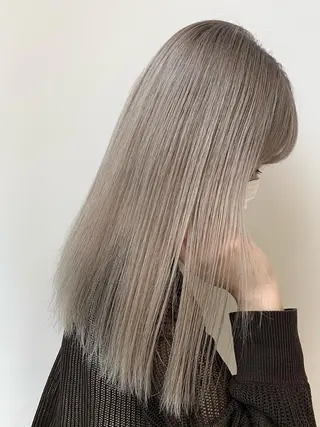 セミロング カラー ヘアアレンジ 髪質改善land千葉所属・阿部 圭悟のヘアスタイル