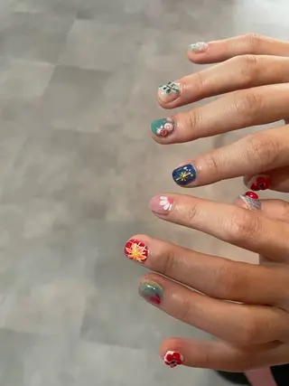 ネイル butterflower所属・藤井 里世のネイルデザイン