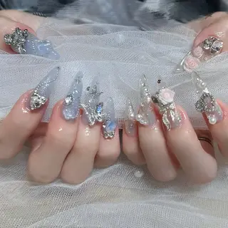 ネイル 羽鳥 薫乃のネイルデザイン