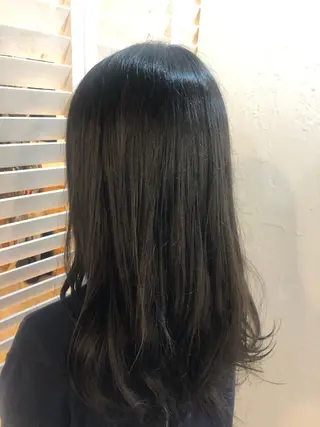 セミロング カラー 髪質改善&ブリーチ 伊勢 祐一郎のヘアスタイル