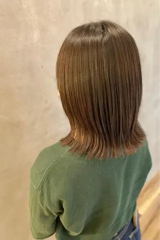 ミディアム 菊地 紗矢のヘアスタイル