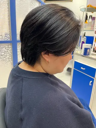 ショート 86futureshair所属・岡田 麻矢のヘアスタイル