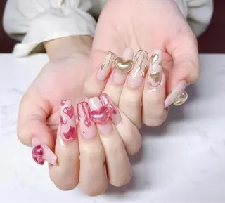 ネイル ちゅるんネイル🪄 耳ツボジュエリー🔗のネイルデザイン