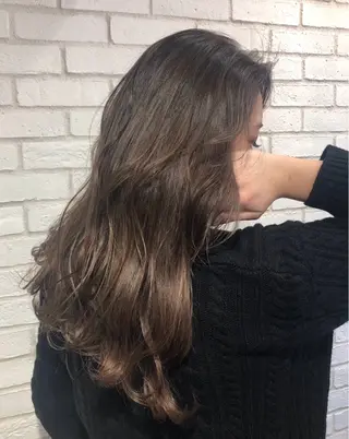 ロング カラー まつの あんじゅのヘアスタイル