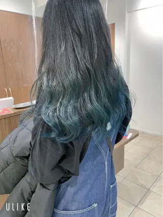 ロング カラー YUI /ハイトーンカラーのヘアスタイル