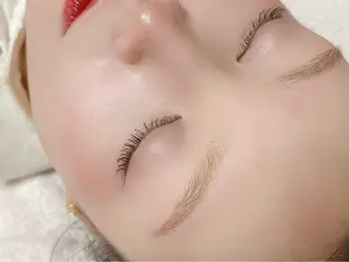 アイブロウ salon tiamのマツエク・マツパデザイン