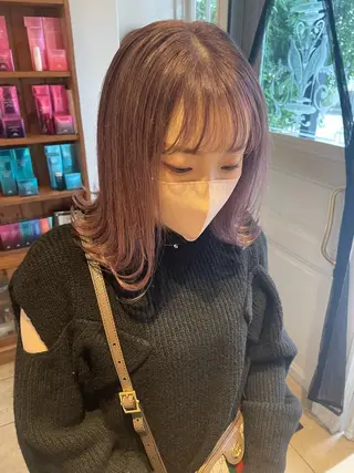 カラー 栗林 茉那のヘアスタイル