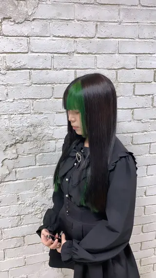 ロング 派手髪支持率No1 Eisukeのヘアスタイル