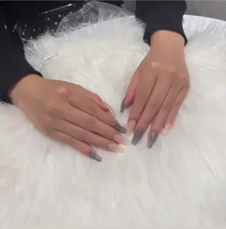 ネイル 金井 泉涼のネイルデザイン