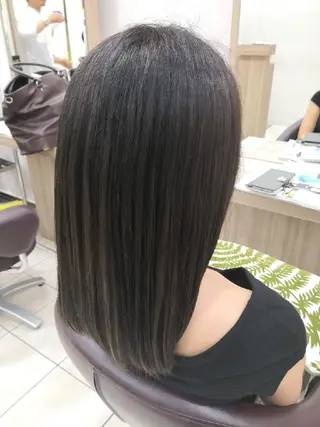 セミロング 🩶ハイライトカラー 🩶ASH西葛西鈴木のヘアスタイル