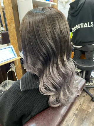 セミロング カラー ブリーチ毛対応酸性 ストレート🌈サキのヘアスタイル